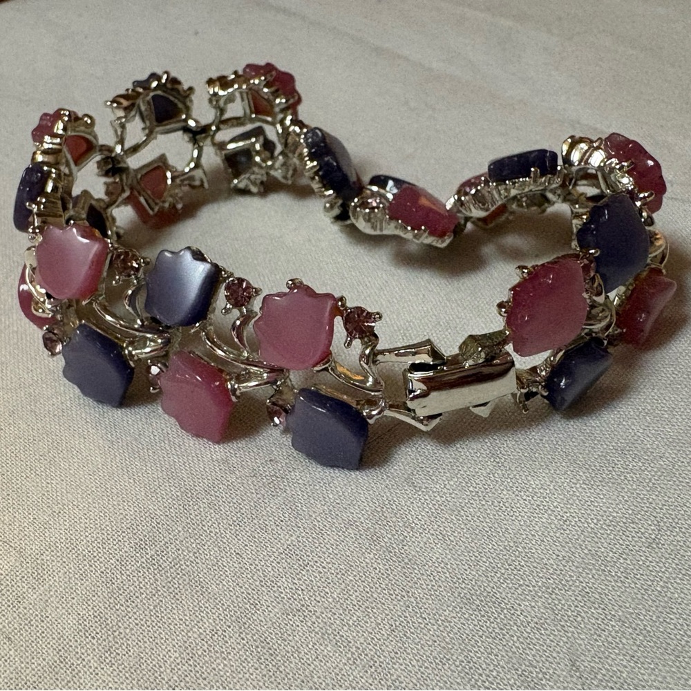 1960s Tulip Flower Purple Pink Lucite and Rhinestone Bracelet